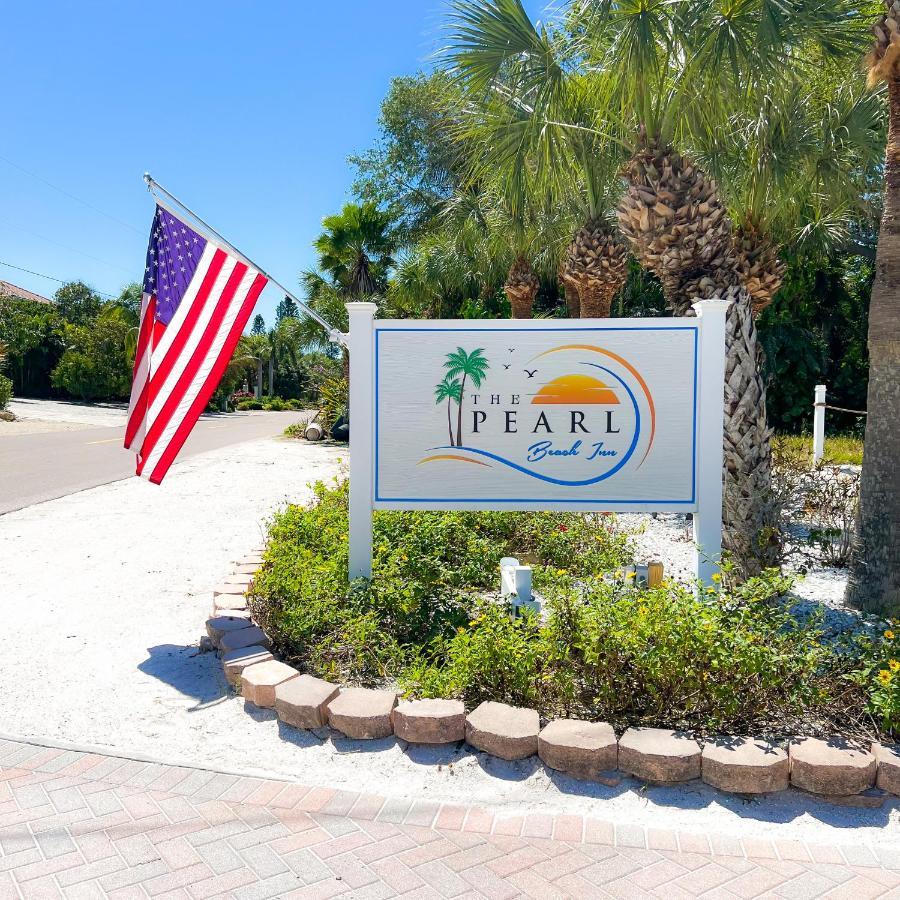 Pearl Beach Inn Englewood Exterior photo