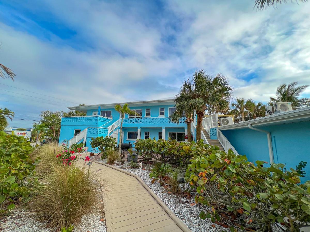 Pearl Beach Inn Englewood Exterior photo